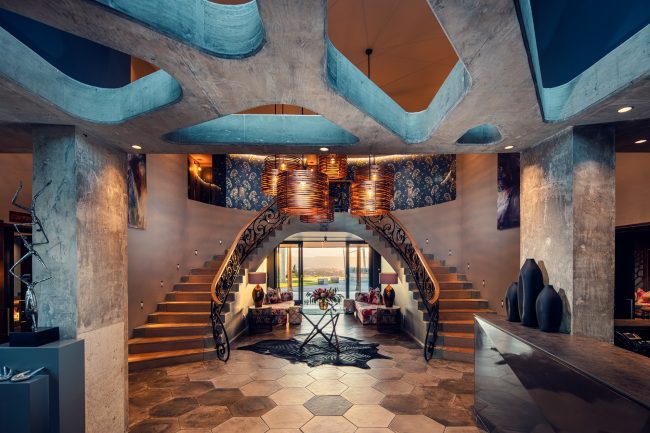 Sky Villa foyer-650x433