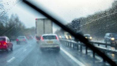 driving-in-rain-iSt_37895