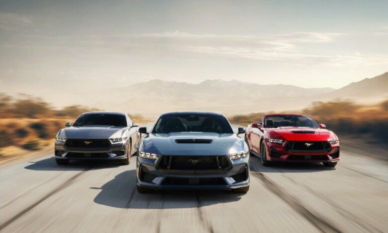Leading Image - 2024 Mustang Family_1800x1800