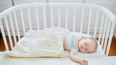 Why babies should always sleep on their backs