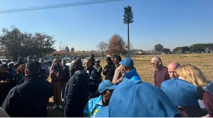 Public meeting brings residents, leaders, and stakeholders together to address service delivery, safety, and development goals.