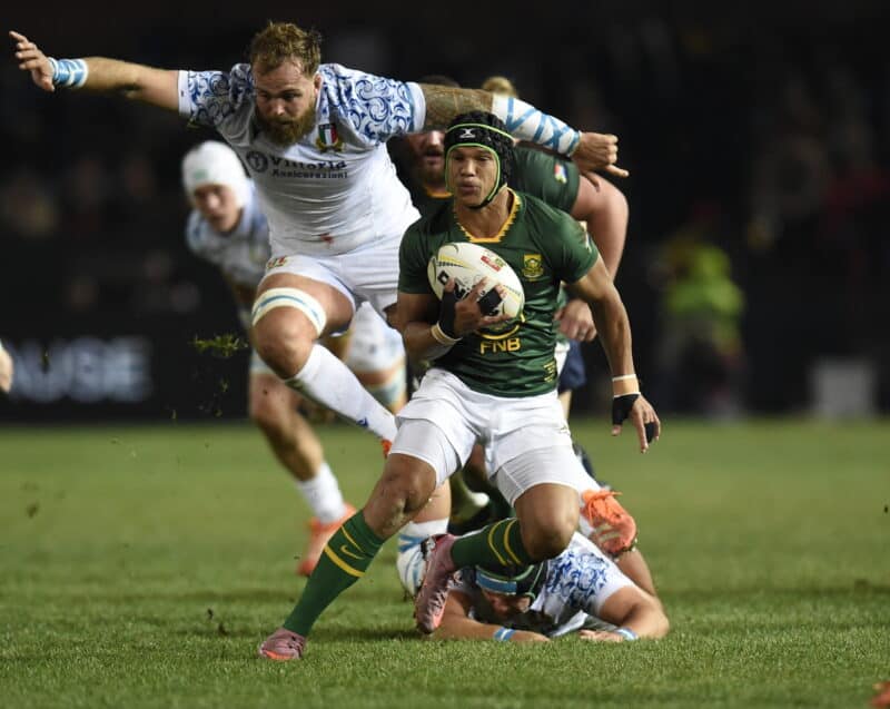 South Africa’s dominant first half sets up a 42-24 victory, with Arendse and Van Staden among the standout performers.