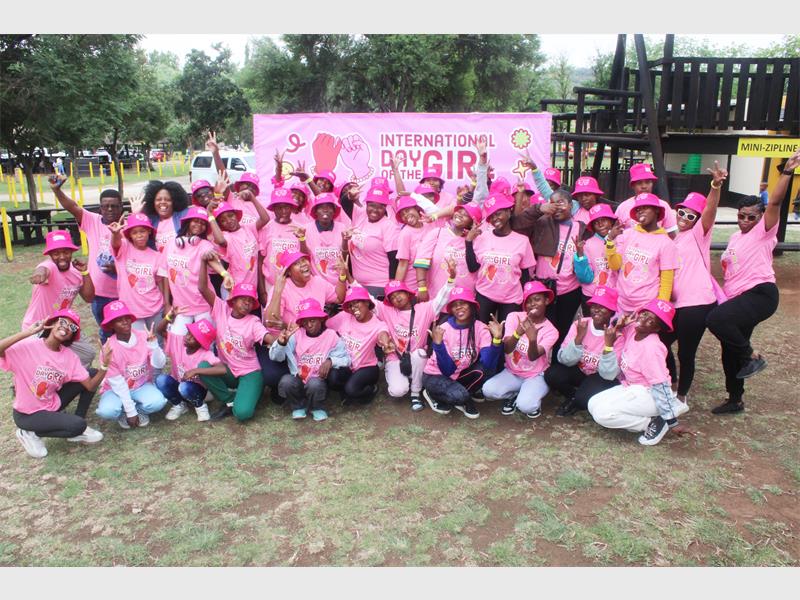 Dressed in pink, over 50 girls took part in a 5km hike at Rietvlei Zoo Farm to promote mental health, unity, and girls’ empowerment through the AIDS Health Foundation’s inspiring initiative.