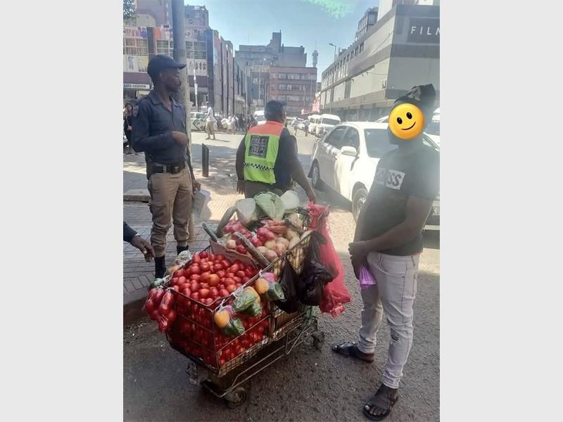 Goods are confiscated and fines issued as officers enforce trading by-laws in La Rochelle and Rosettenville.