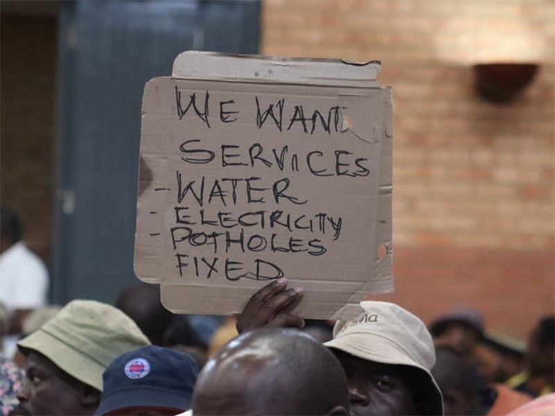 While the City of Johannesburg shared updates on parks and electrical projects, residents called for urgent fixes to roads, water leaks, and safety issues affecting communities and elderly care facilities.
