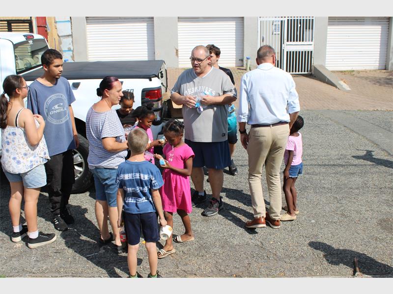 Locals join forces for heartwarming Easter giveaway.