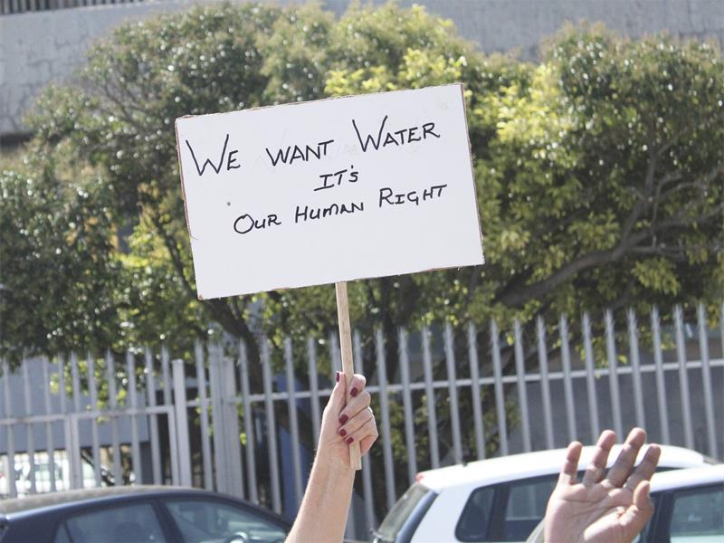The opposition party says ongoing water outages, burst pipes and infrastructure failures in Johannesburg are the result of poor governance and lack of maintenance by the ANC-led administration.