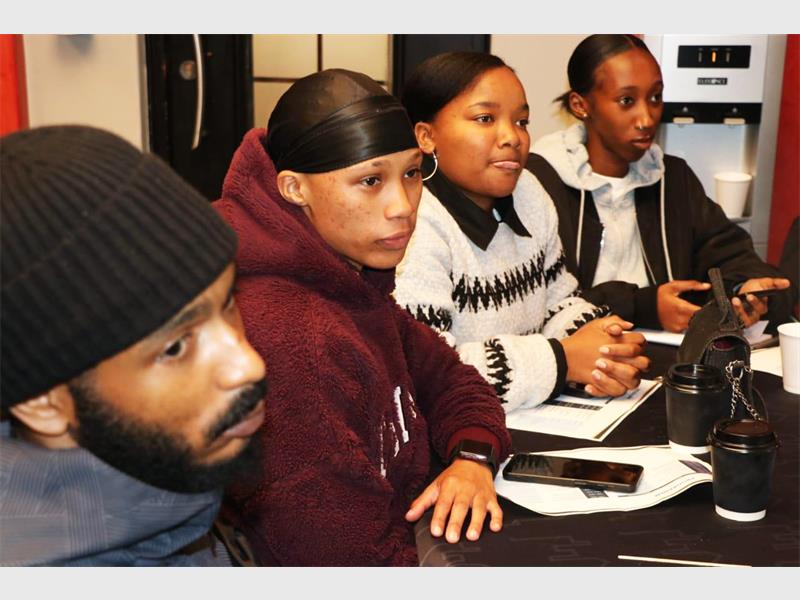 The youth agree that government should invest in public transport.