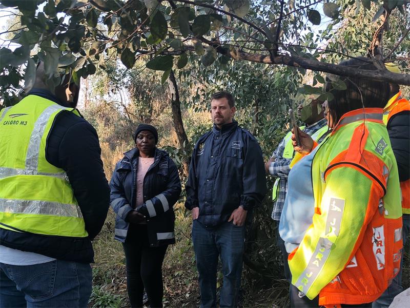 Law enforcement, environmental teams and community leaders joined forces to clear waste, address illegal occupation and pave the way for long-term rehabilitation of the site.