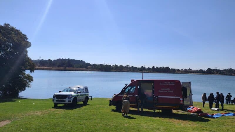 Provincial divers, helicopter and CoJ EMS Aquatic Rescue Unit assist in the search as the investigation continues.