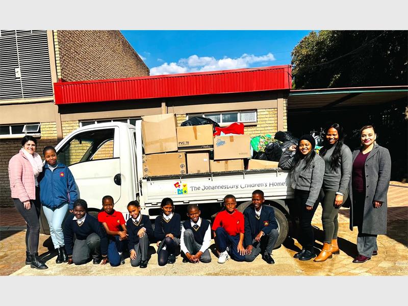 Glenanda Primary Grade Four learners collected clothes and toys for Johannesburg Children’s Home