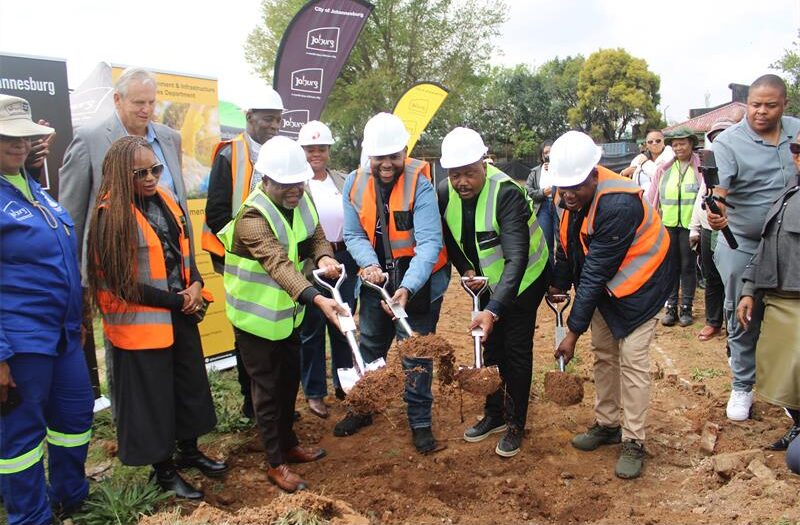 The pilot plant at Robinson Deep Landfill Site will process 50 tonnes of organic waste a day as the city works to reduce landfill pressure and generate renewable energy.