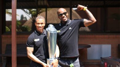 (left)Soccerlegends_43072