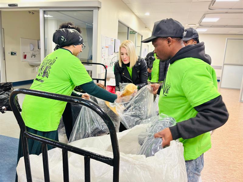 3 500 blankets, 1 000 loaves of bread, and sweet packs were donated as part of one of Gauteng’s largest Winter Blanket Drive handovers.