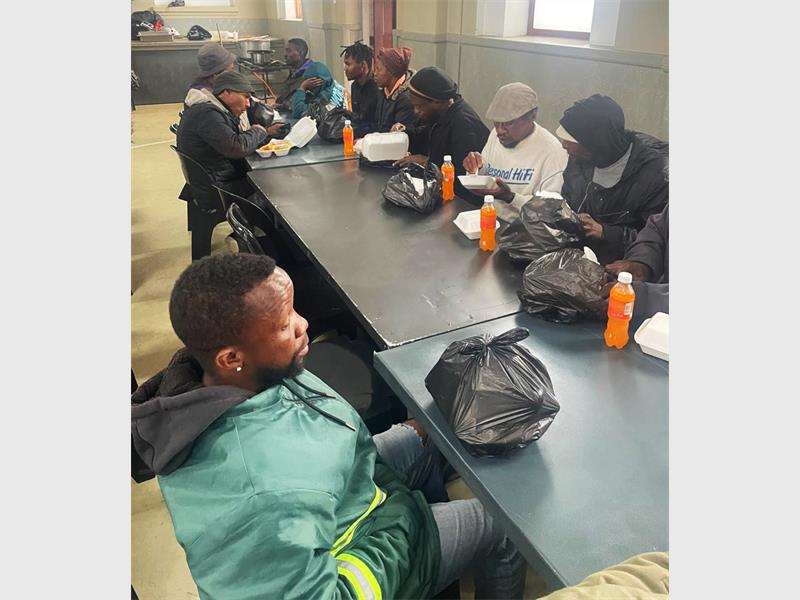 Despite unfavourable weather huge crowd turned out.