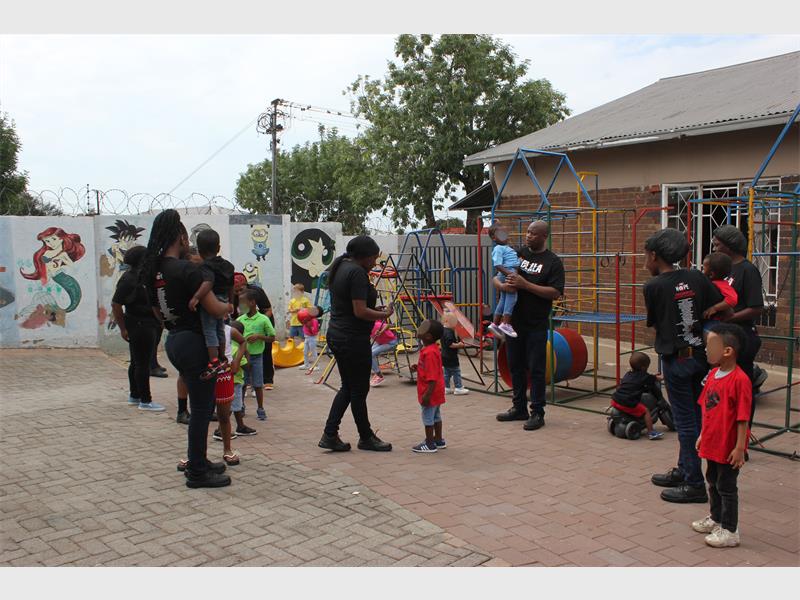 A local children’s centre received a much-needed funding boost and a meal visit as part of an initiative aimed at fighting child hunger and improving daily wellbeing for vulnerable youngsters.