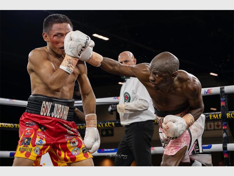 The IBO Junior Bantamweight champion defends his world title, while heavyweight newcomer Ethan Peters delivers a first-round knockout.