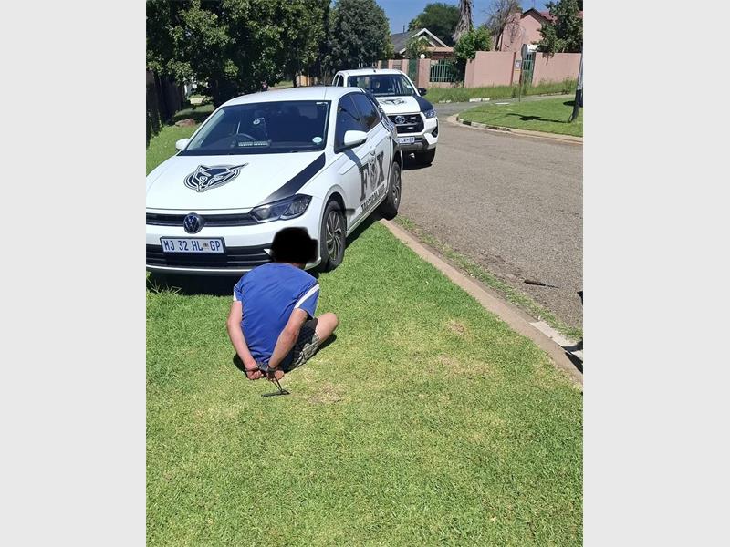 A swift response by Fox Security led to the arrest of a knife-wielding man in Kibler Park, preventing further harm and restoring calm to the community.