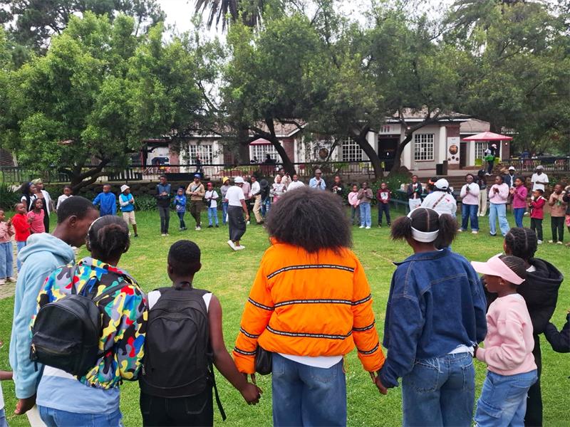 My King Hands of Mercy hosts an educational outing for children from Jackson informal settlement in Eikenhof, with community support making the Johannesburg Zoo visit possible.