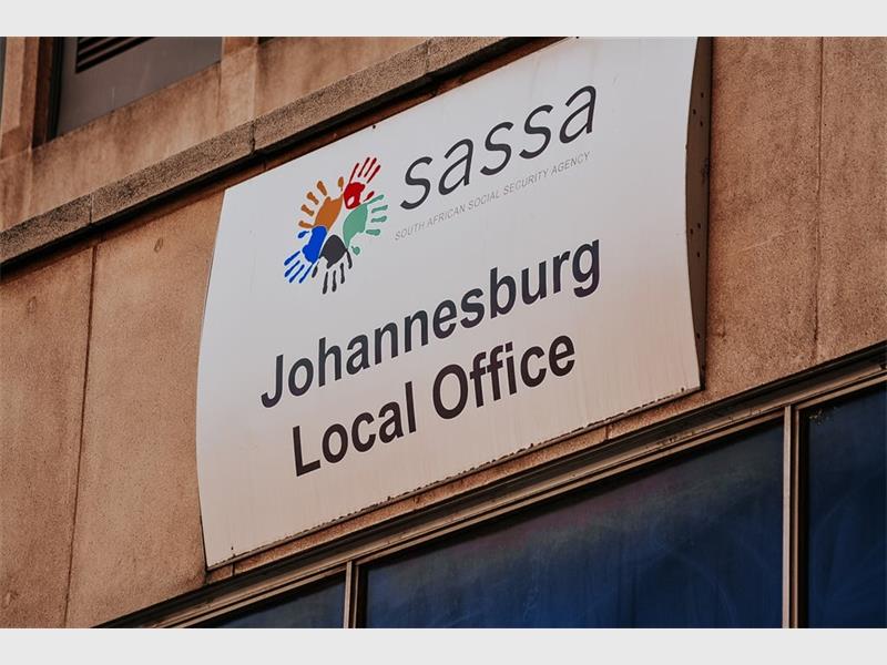 Beneficiaries can now complete life certification online using the SASSA Services Portal, reducing the need to visit offices.