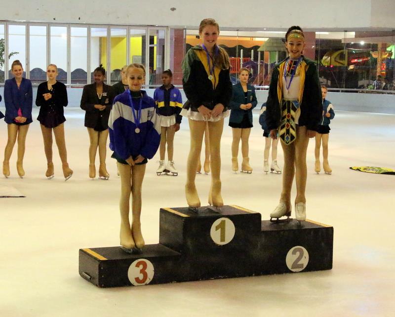 Toti ice skaters, Kayla Botha (Amanzimtoti Primary School), Paige Pienaar and Paige Cook (Warner Beach Prep).