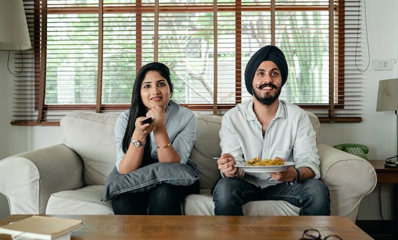 Buying a home with a partner hero