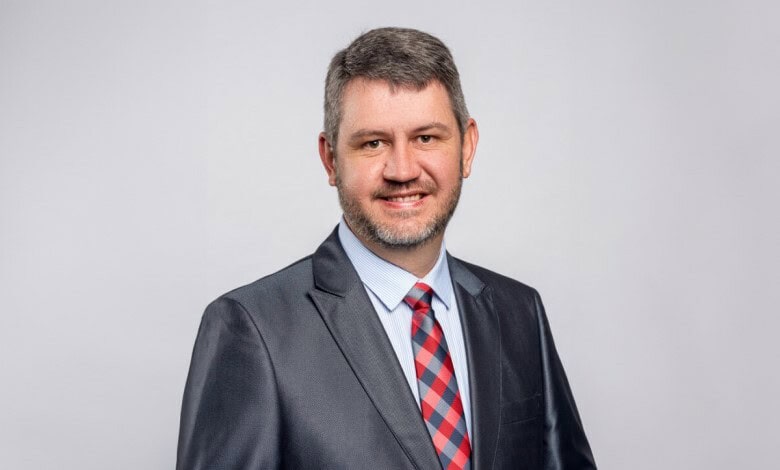 large-Bertus Van der Vyver_ MTN SA General Manager Residential and Postpaid 780x470