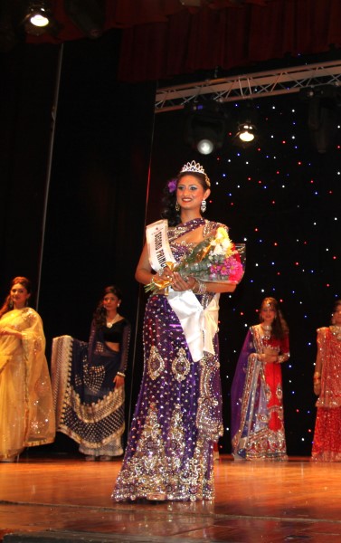 Yajna Debideen is crowned second princess at the Miss India SA on Saturday, 7 September.