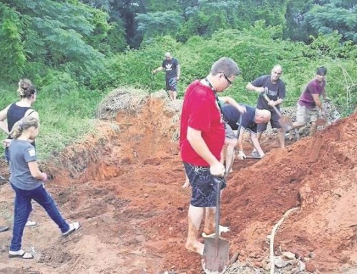 The community showed real team work in rescuing the dogs