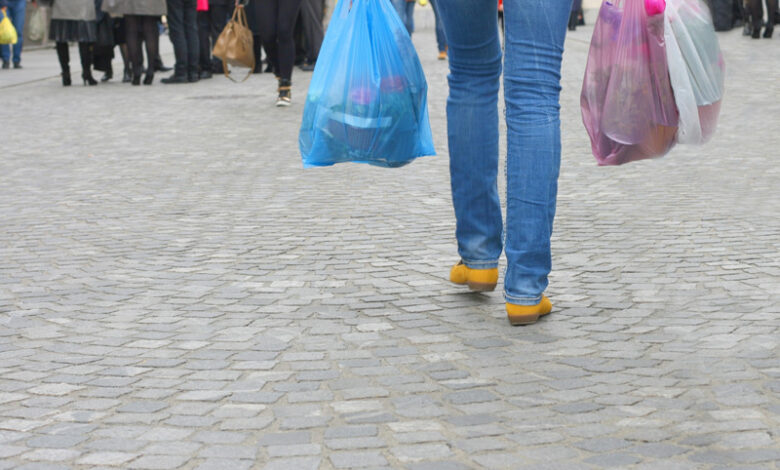 800x600_plastic-bags-shopping