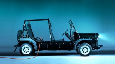 MOKEElectricPluggedIn@0,3x