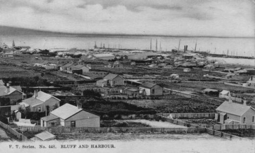 The first people to live on The Bluff, south of Durban were the Luthuli people with their chief, Mnini. They were later relocated to Umgababa near Amanzimtoti