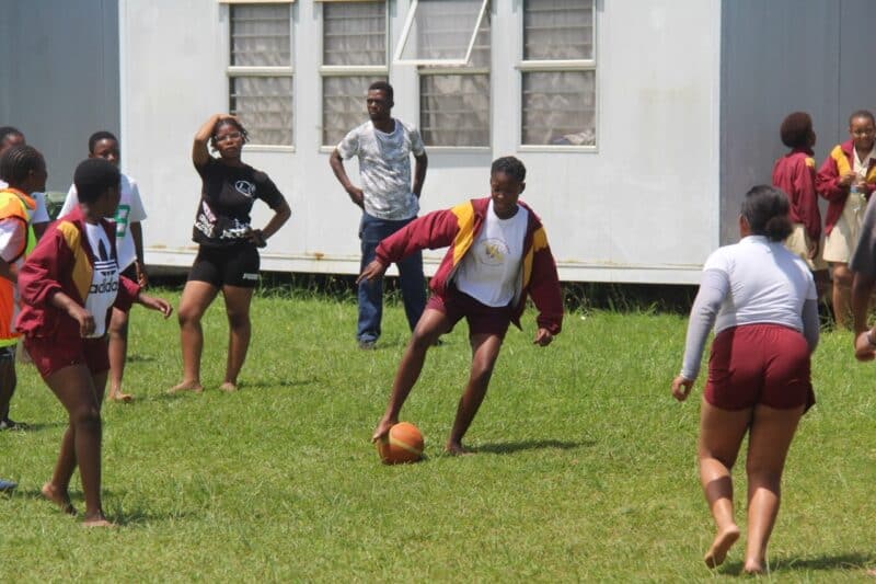 Katlego Tau shows her skills in the girls clash.