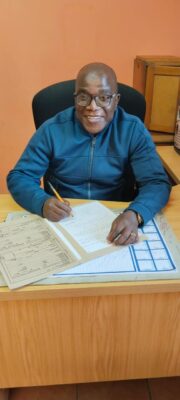 Sergeant Sibonelo Nzama of Wentworth police station was applauded for his detective skills that ed to the conviction of a man accused charged with armed robbery