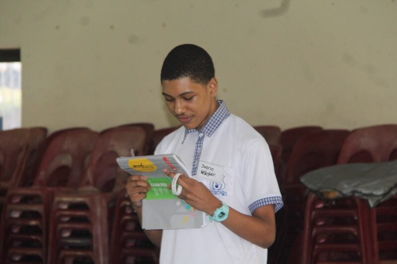 Jaerin Webster shares his thoughts during the open discussion section.