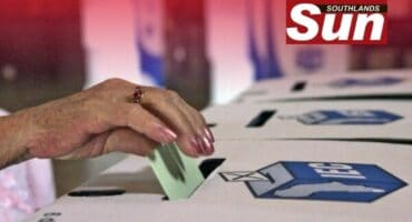 IEC announces voter registration weekend and warns about scams.