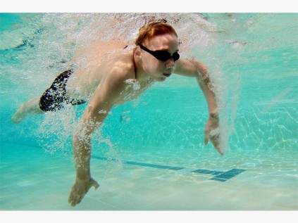 Jacey Bekker approches the turn in a 100m Butterfly practice session. 
