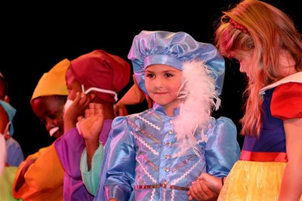 The toddlers at Dinkyland presented the famous tale of Snow White and the seven dwarfs.