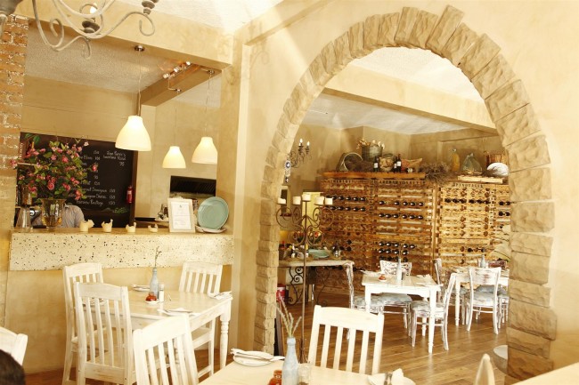 KM43171-650x433