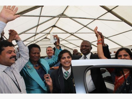 Suresh Mistry, MEC Reginah Mhaule, Bhavika Mistry, premier Mr David Mabuza and Rekha Mistry.