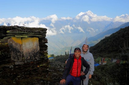 Rhino climbers ascending Mera peak. Photo: Provided by Wayne Matthew