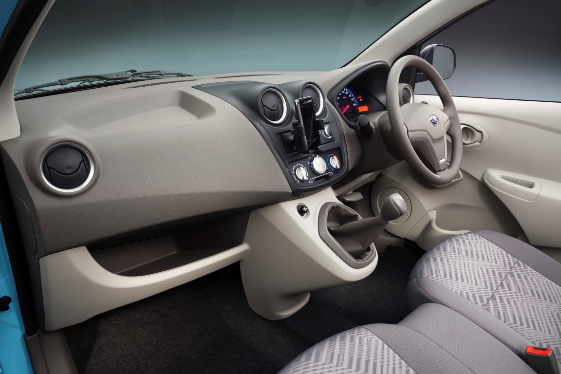 datsun_go_int01 (Medium)