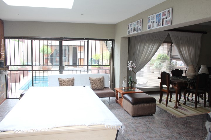 Akwamaryn36Entertain_43000 (Medium)