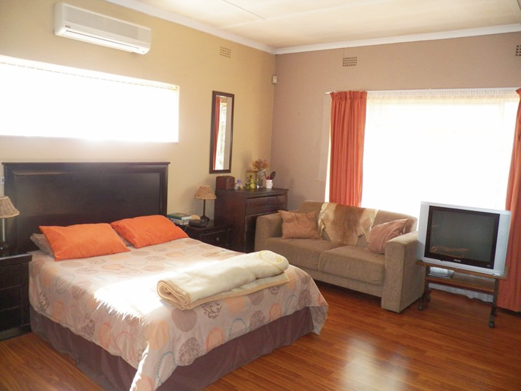 Photos738(Copy)_98143 (Medium)