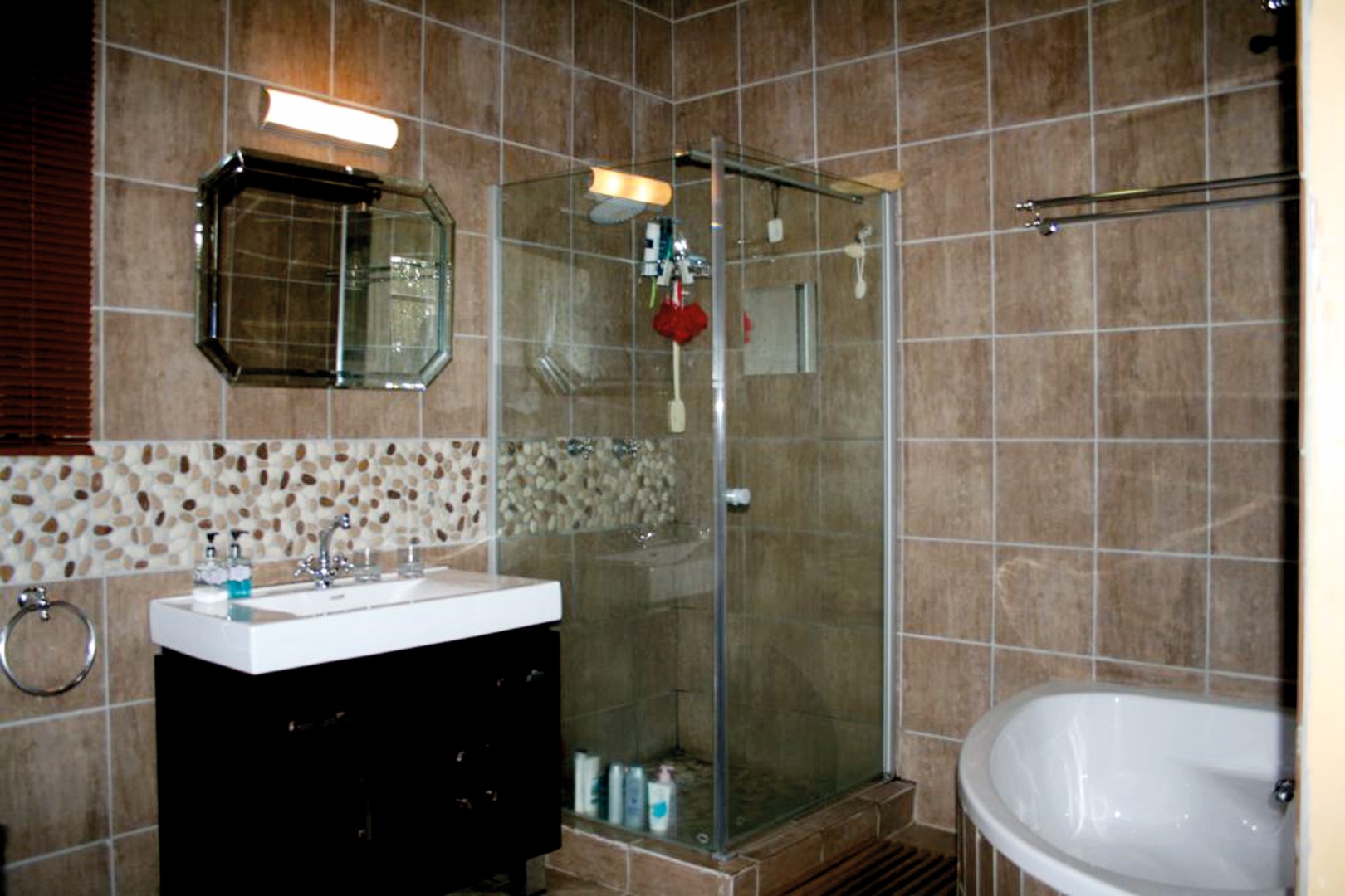 StratosBathroom_81419 (Large)