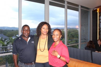 Mnr Benjamin Bhembe, Presh Sibiya en Me Nono Malakoane.