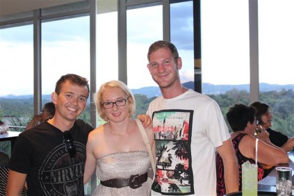 Mnr. Dewald Schutte, Me. Anin Koen en Mnr. De Waal Rossouw.