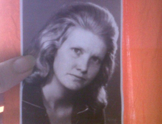 'n Foto van me. May-Evelyn Brits toe sy jonk was.