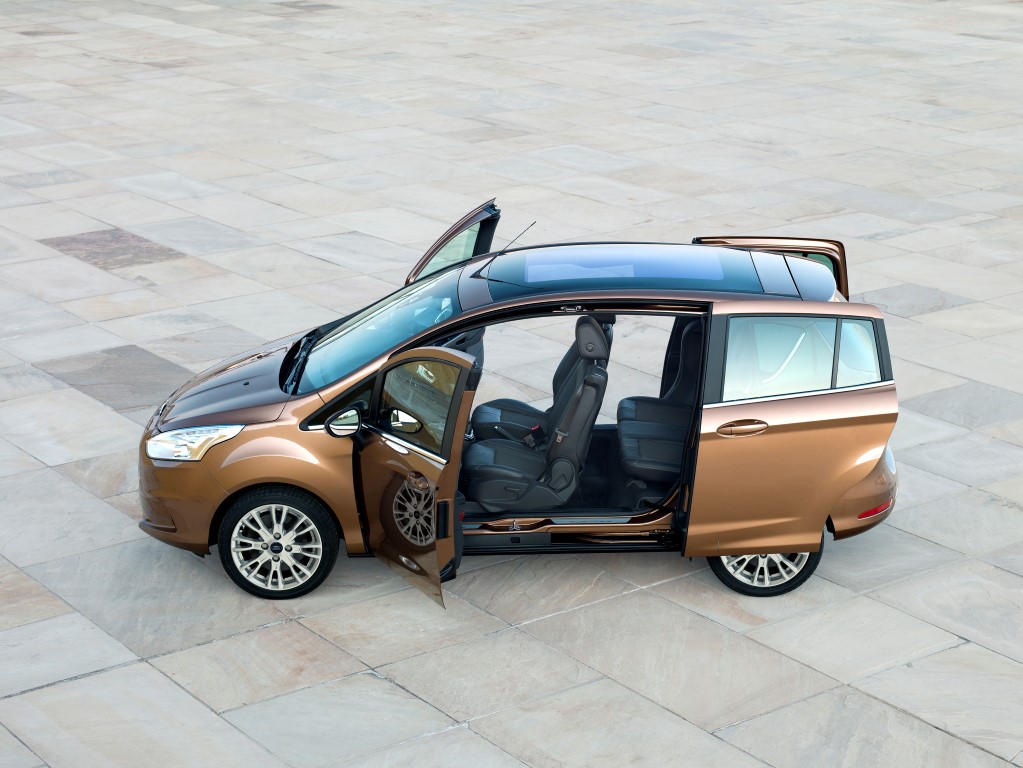 b-max-side (Medium)