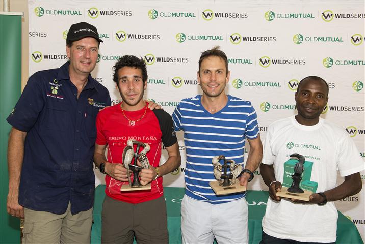 Wildlands’ CEO Dr Andrew Venter stands with Pedro Calderon, Quintin Honey and Samuel Makamu who finished in the top three places in the inaugural K2C Challenge – part of the Old Mutual Wild Series. (Photographer: Anthony Grote)